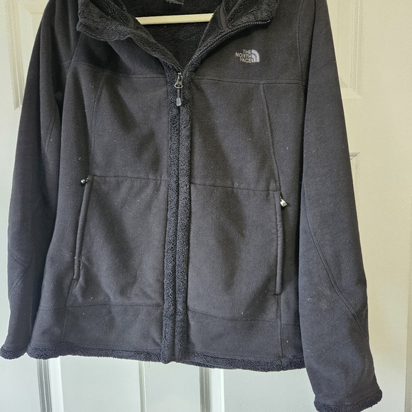 The North Face Black Amzy Fleece Zip Up Hoodie - Picture 6 of 7